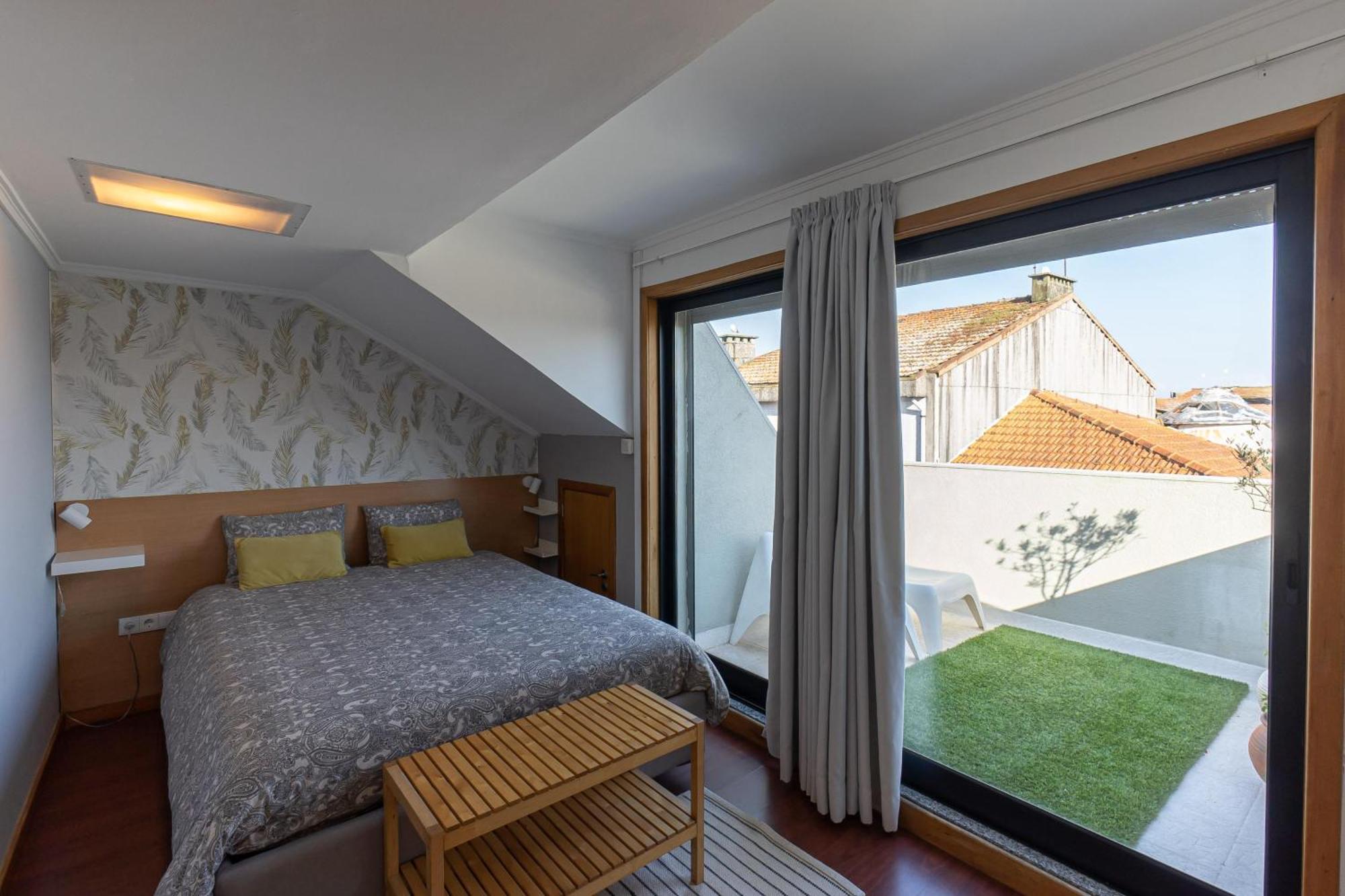 Top Floor Apartment With Sunny Balconies Porto Exterior foto