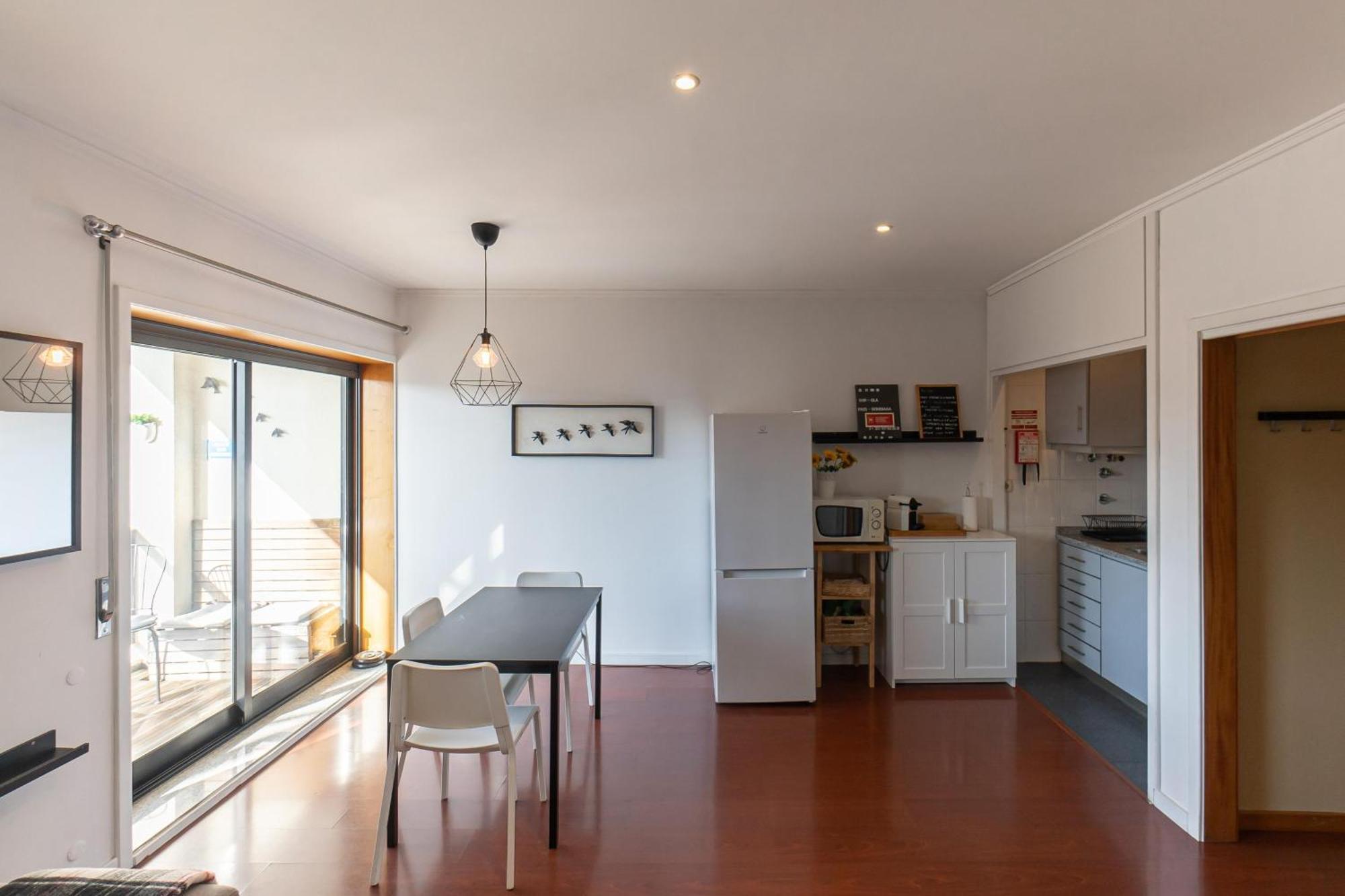 Top Floor Apartment With Sunny Balconies Porto Exterior foto